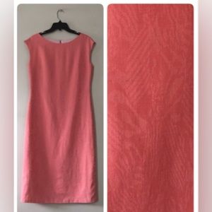 Sheath Dress size M🩷MIDI Coral Pink Textured Floral Casual Summer Classic Party